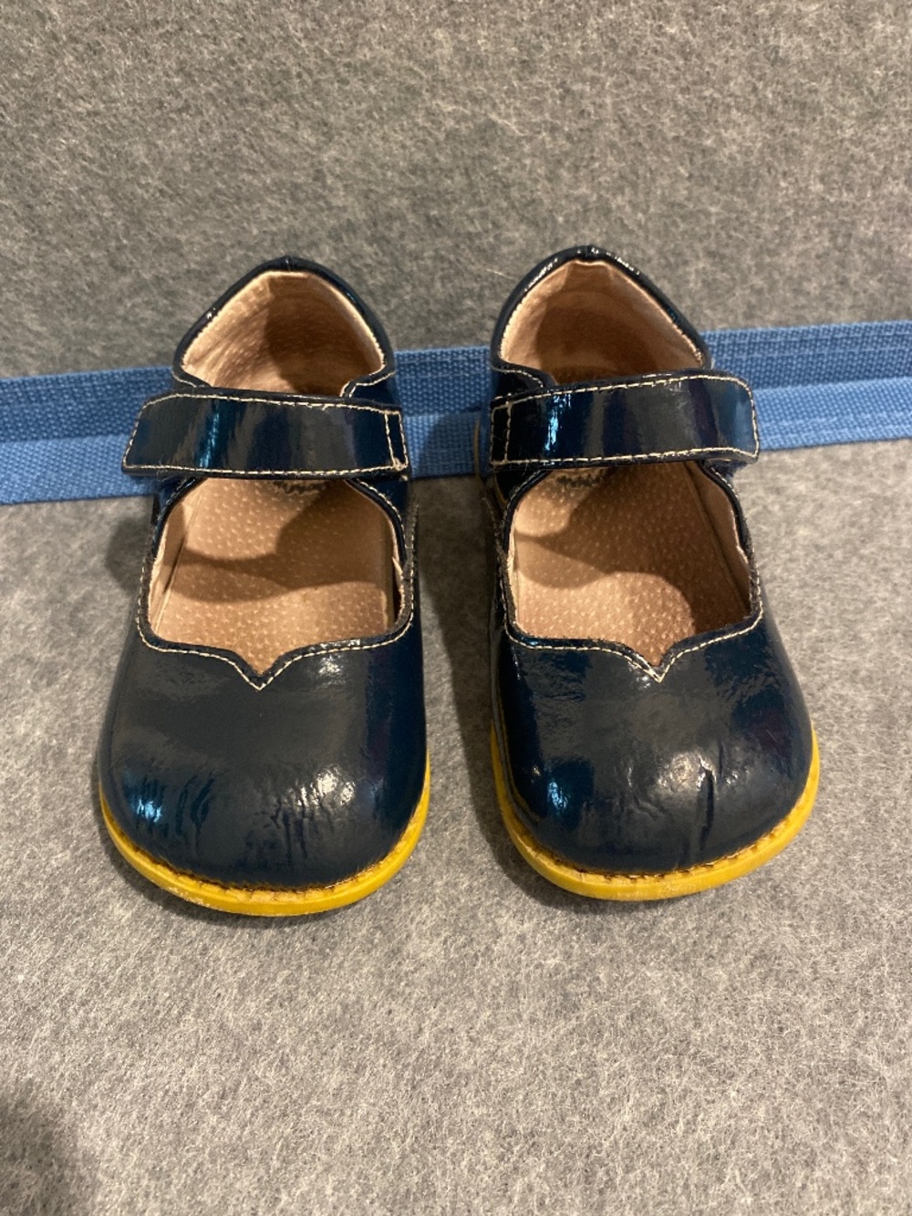 Livie and Luca size 7 Mary Jane Navy Patent Leather